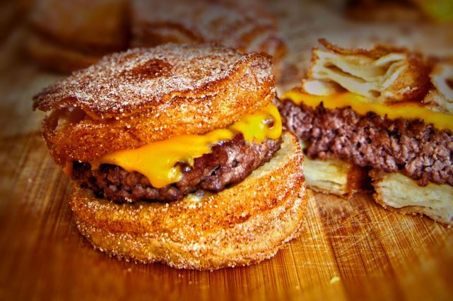 Scientists-reveal-why-trendy-cronut-burger-made-223-ill.jpg