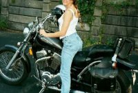 Laura on BikeR c.jpg