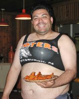 HootersWaiter.jpg