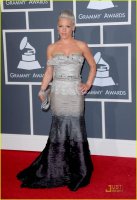 pink-2010-grammys_jpg-01.jpg