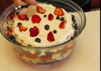 4th_of_july_strawberryblueberry_trifle-88133.jpg