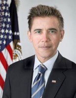 white_obama_3229.jpg