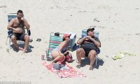 41FDAD5B00000578-4660156-Life_s_a_beach_Chris_Christie_was_photographed_lounging_with_his-a-50_1.jpg