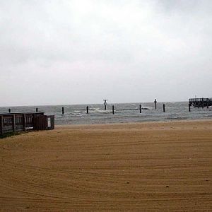 Beach-at-pier