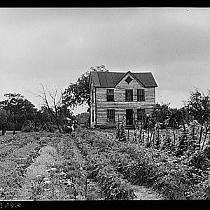 House & Home Garden of William Sanders, Aug 1940