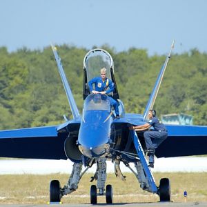 PAXRVR Air Expo - Blue Angels - Entering Cockpit