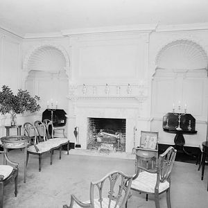 Drawing room. (North end)