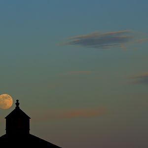 North Beach Wetlands Overlook Park - Gazebo Moon