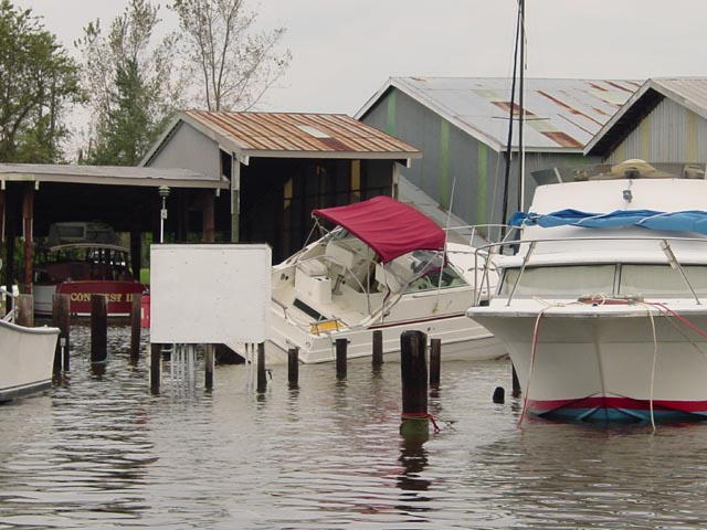 Coltons Point Marina - Wedged