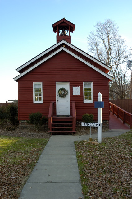 Doll & Train Show @ St. Clements Island - Potomac River Museum