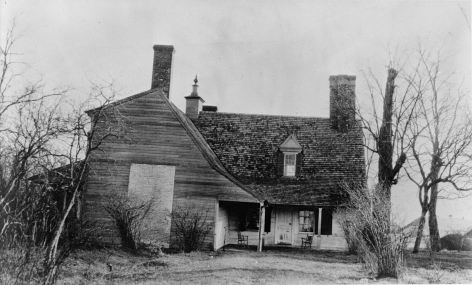 East front: at left, 19th century kitchen wing. (c. 1910)
