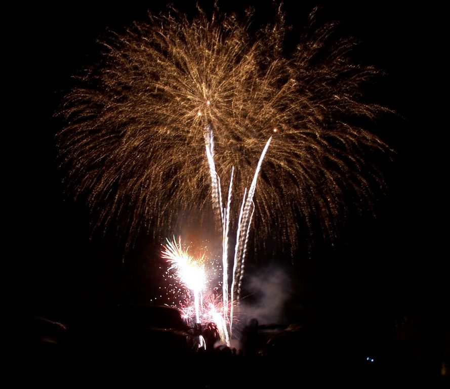 Fireworks Dennis Point Marina 07/01/2006