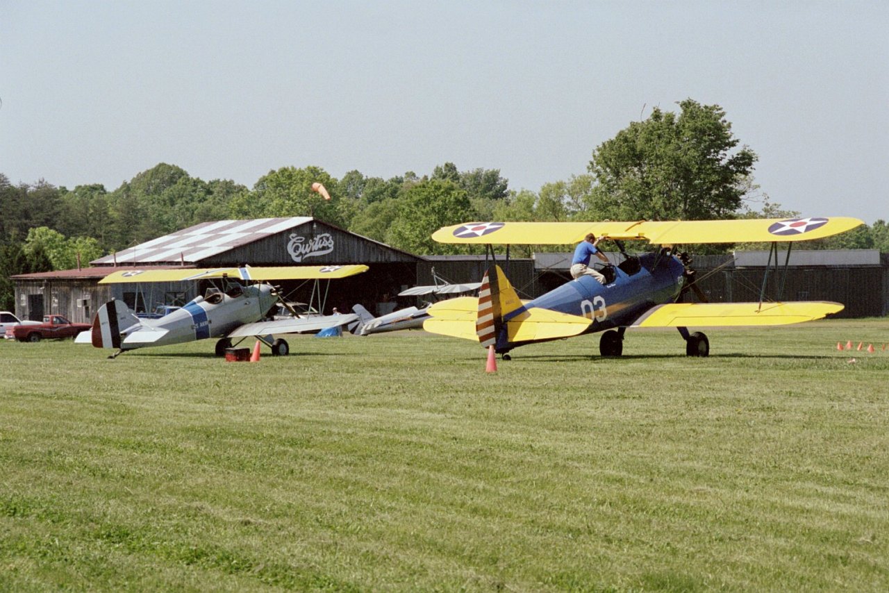 Flying Circus: Bealeton, Va.: 19-MAY-2004