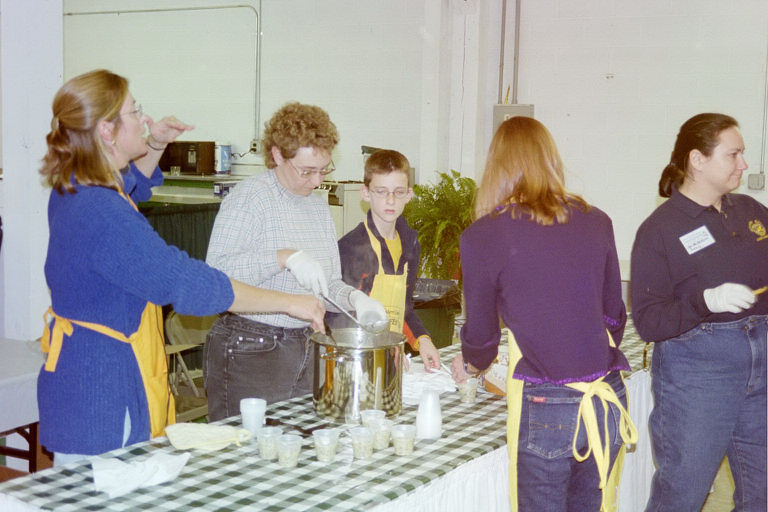 Oyster cooking demonstration: samples for the audience