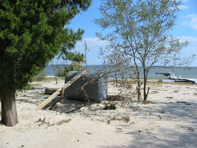 Piney Point - Oil Tank on the Beach