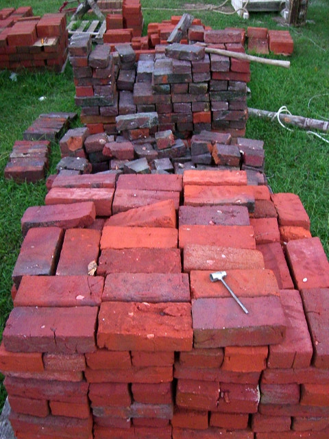 Sep 6, 2006 - Bricks Used in the Construction