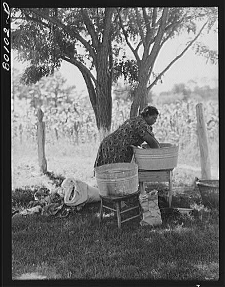Washing clothes in Ridge, MD, July 1941