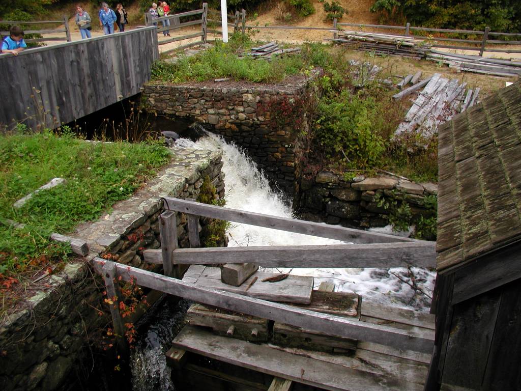 Water supply for the millhouse